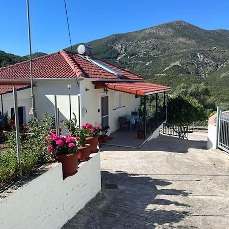 Apartamento Alex House Parga Exterior foto